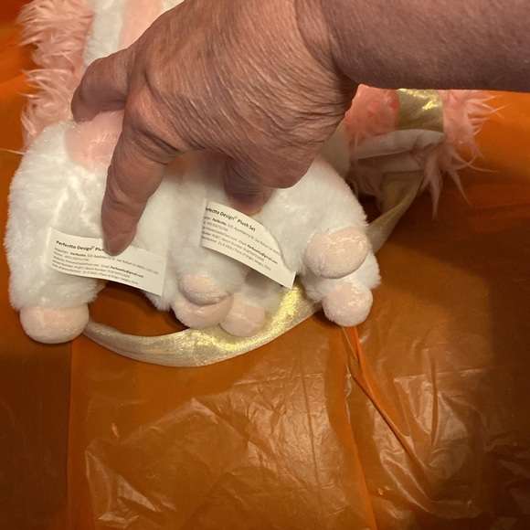 Plush purse (faux fur) per carrier theme with unicorn pair. - Picture 7 of 8